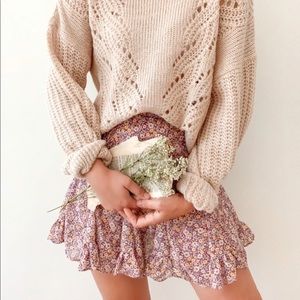 Mini floral patten skirt.